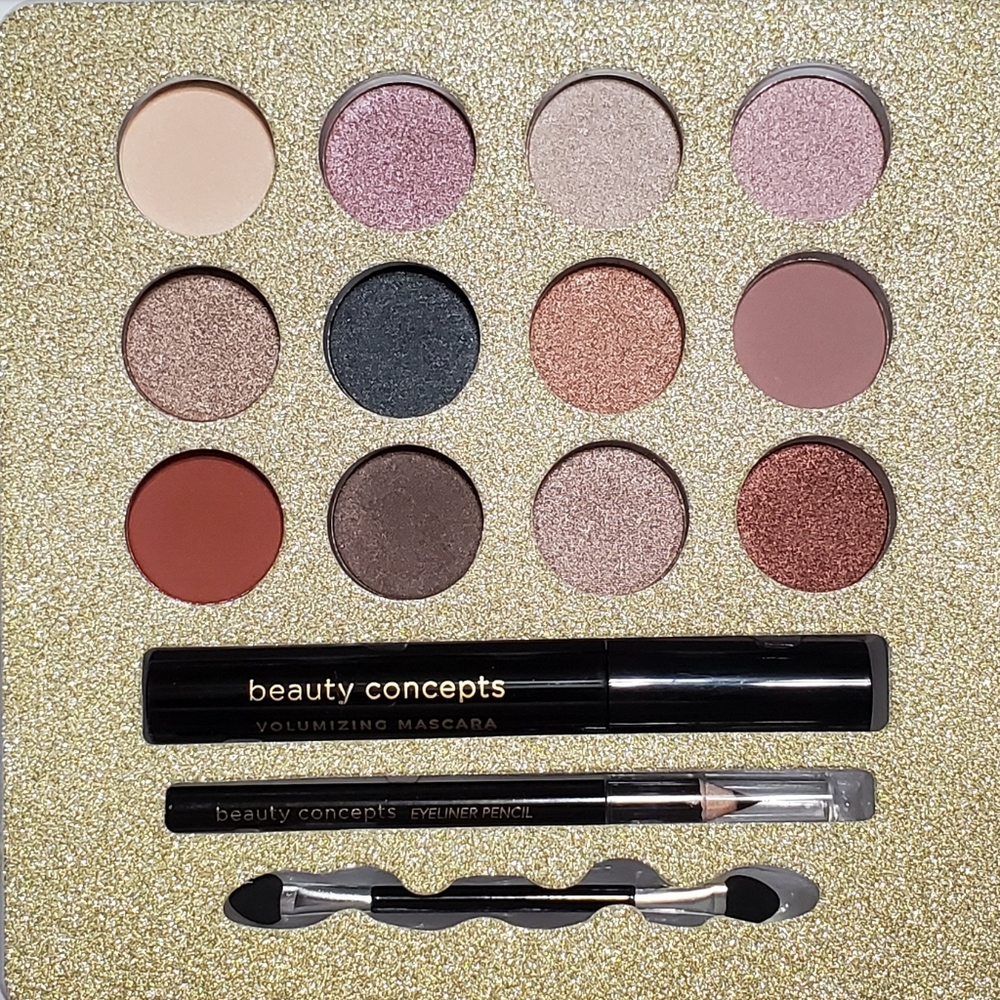 Exotic Makeup Kit 12 Eyeshadow Mascara